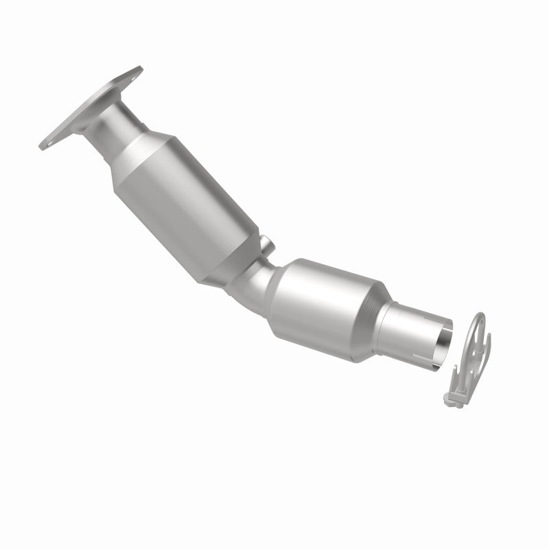 Magnaflow Conv DF 2010-2015 Prius L4 1.8 OEM Underbody Magnaflow