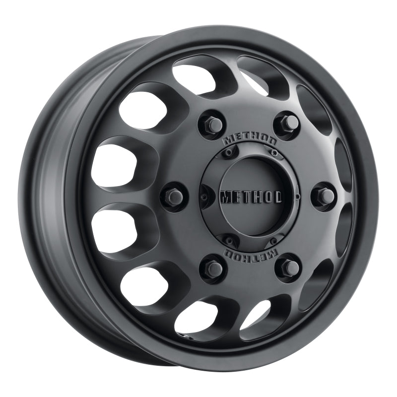 Method MR901 - FRONT 16x5.5 +117mm Offset 6x205 161.04mm CB Matte Black Wheel - eliteracefab.com