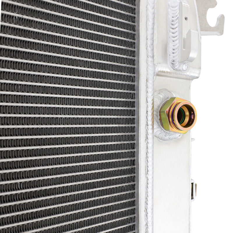 Mishimoto 17-19 Chevrolet/GMC 6.6 L5p Duramax Radiator - eliteracefab.com